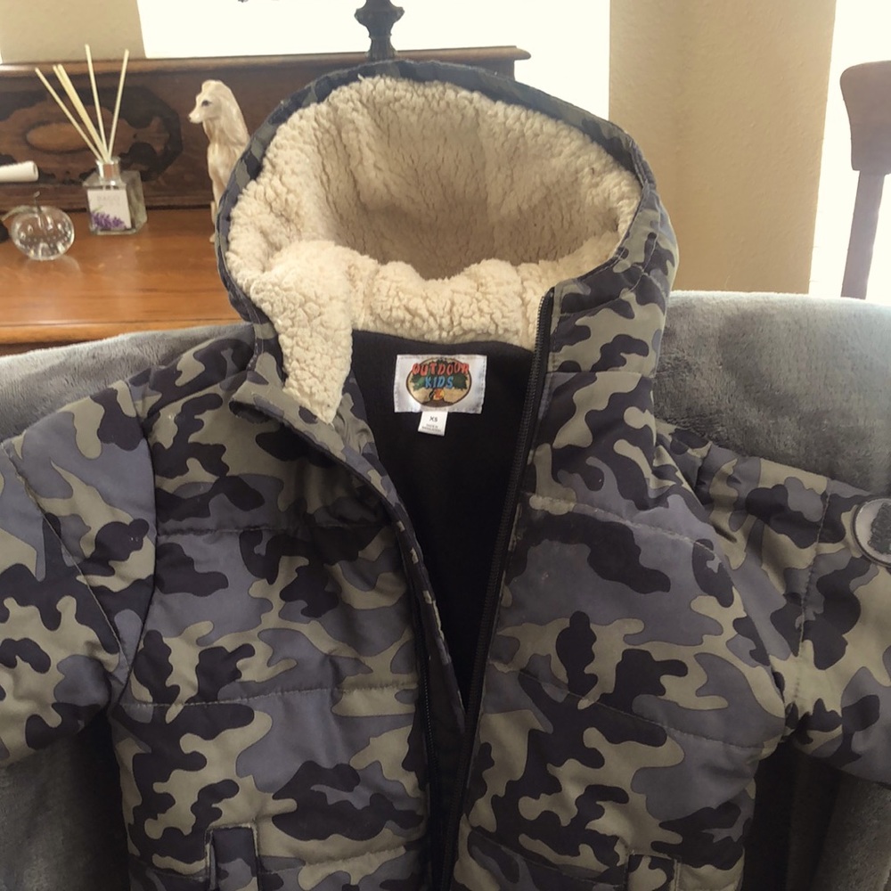 Bass pro shop outdoor kids jacket